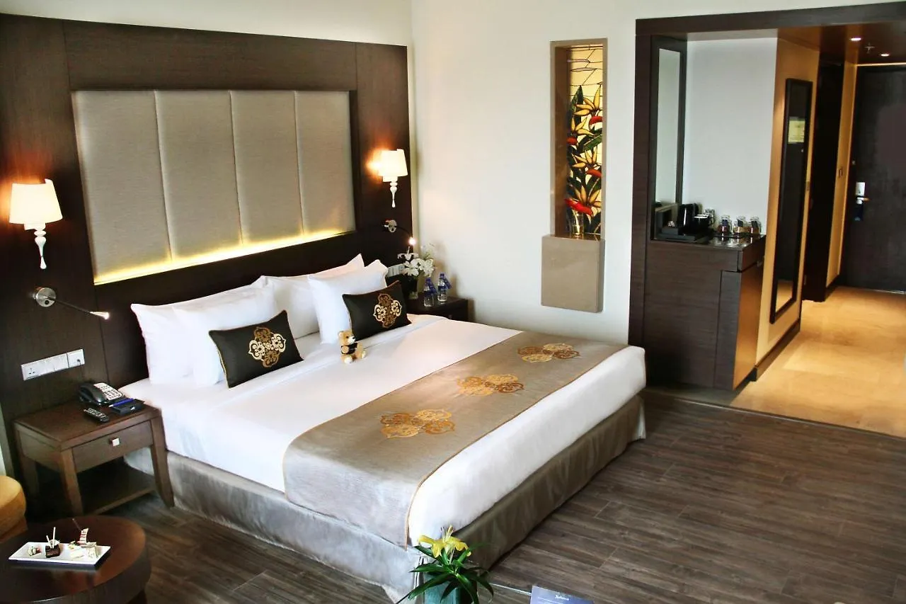 *****  Radisson Blu Plaza Hotel Mysore India