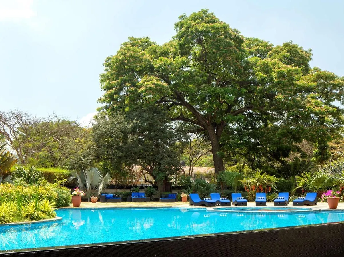 Radisson Blu Plaza Hotel Maisur 5*,