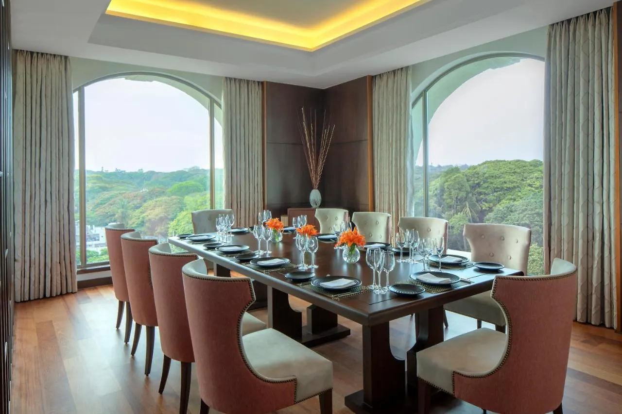 *****  Radisson Blu Plaza Hotel Maisur Hindistan