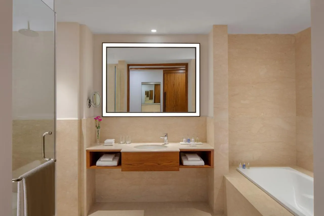 Radisson Blu Plaza Hotel Mysore